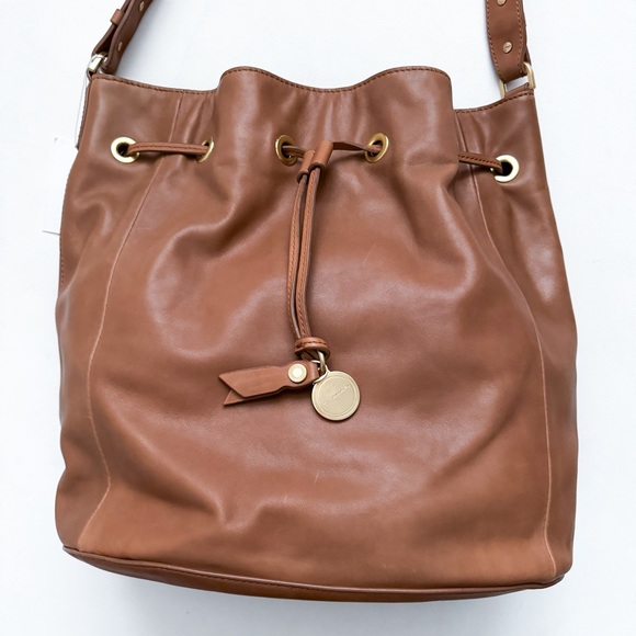 T Tahari Tan Leather Drawstring Hobo Bucket Bag With Dust Bag - Picture 2 of 10